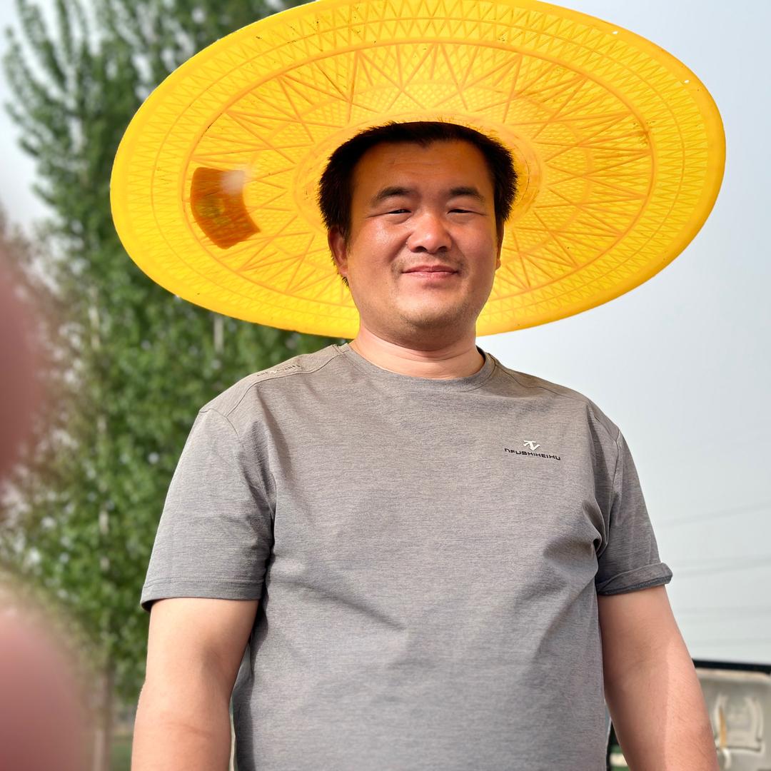 选哥站起来