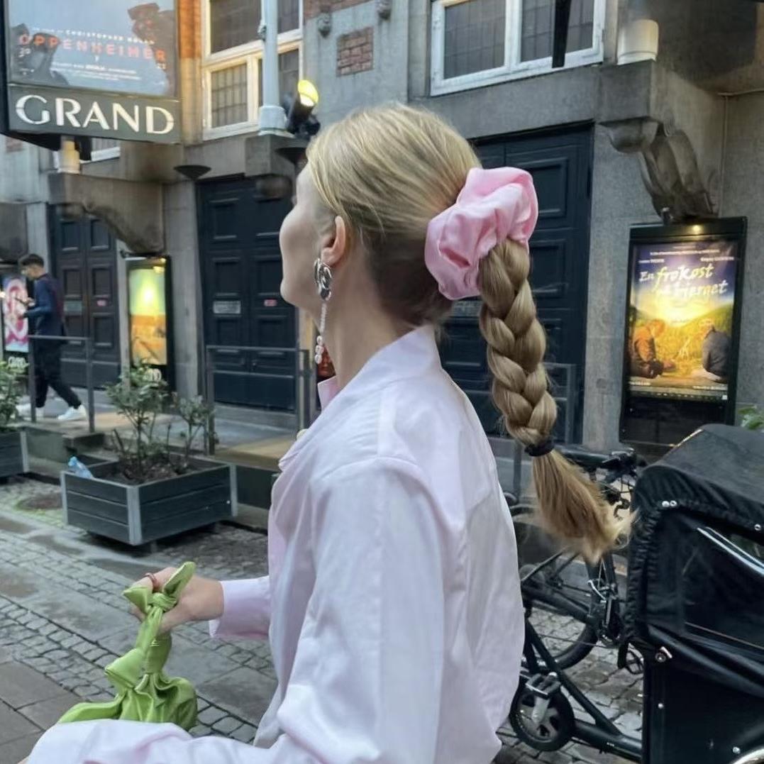 一揽芳华 真丝美学