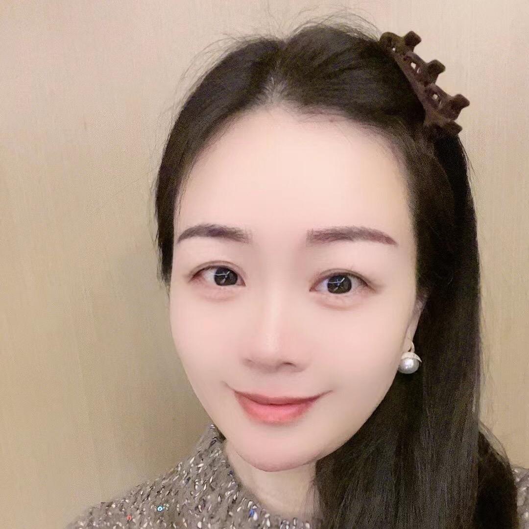 我是小芳呀😍