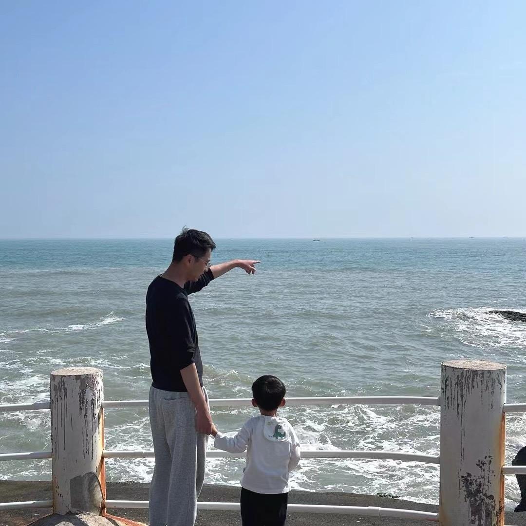 🌈水木芳华热心销售小陈