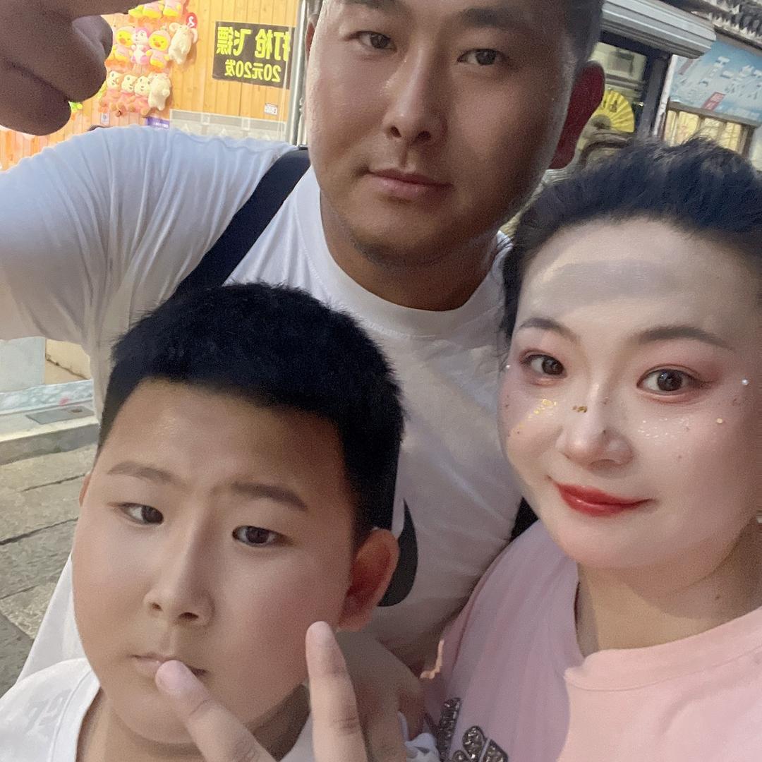 管磊老婆(王敏)13号早上徐香猕猴桃