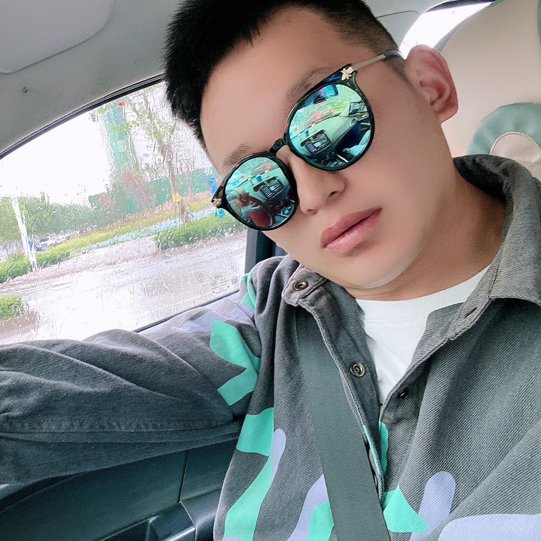 小贝勒爷
