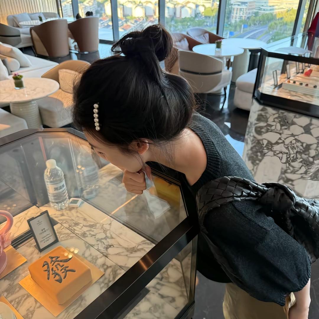 张的诗     ㅤㅤㅤㅤ