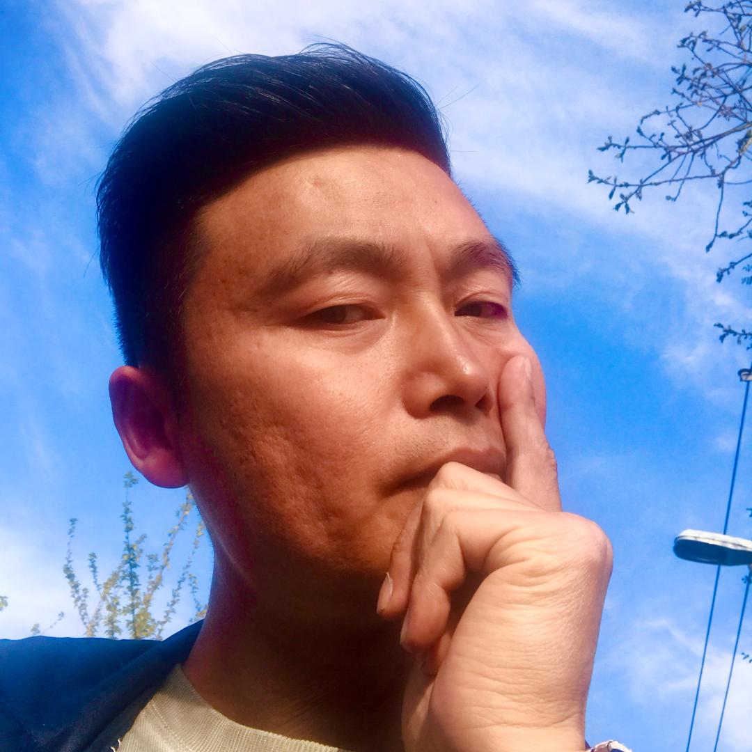 爱拍摄的津荣