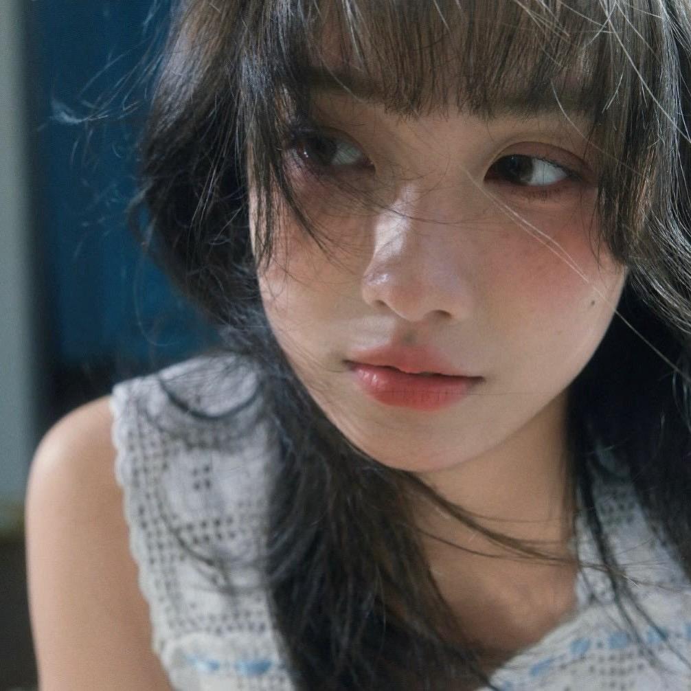 肖晓.