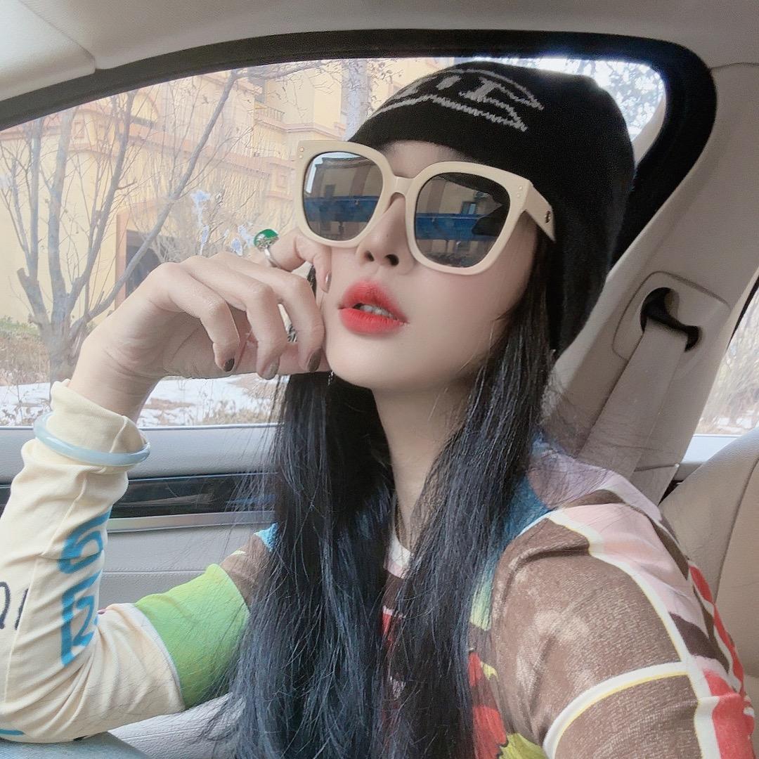 MISS.Y @