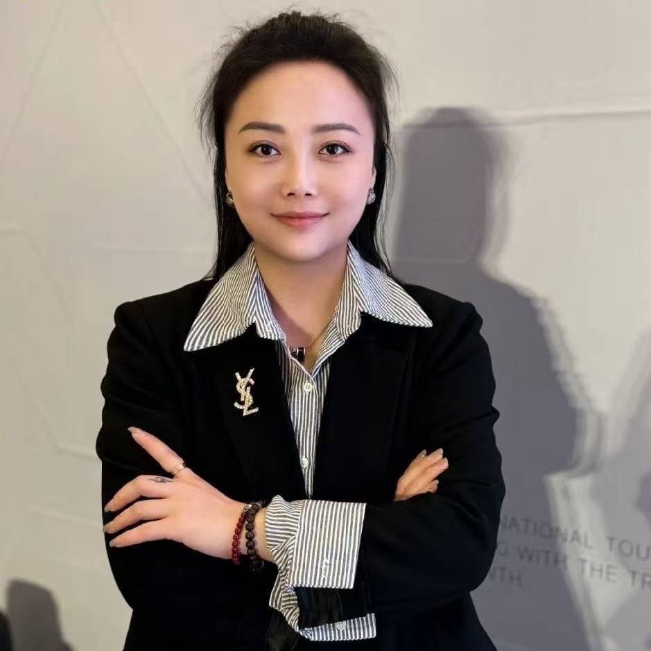 奔跑的金金