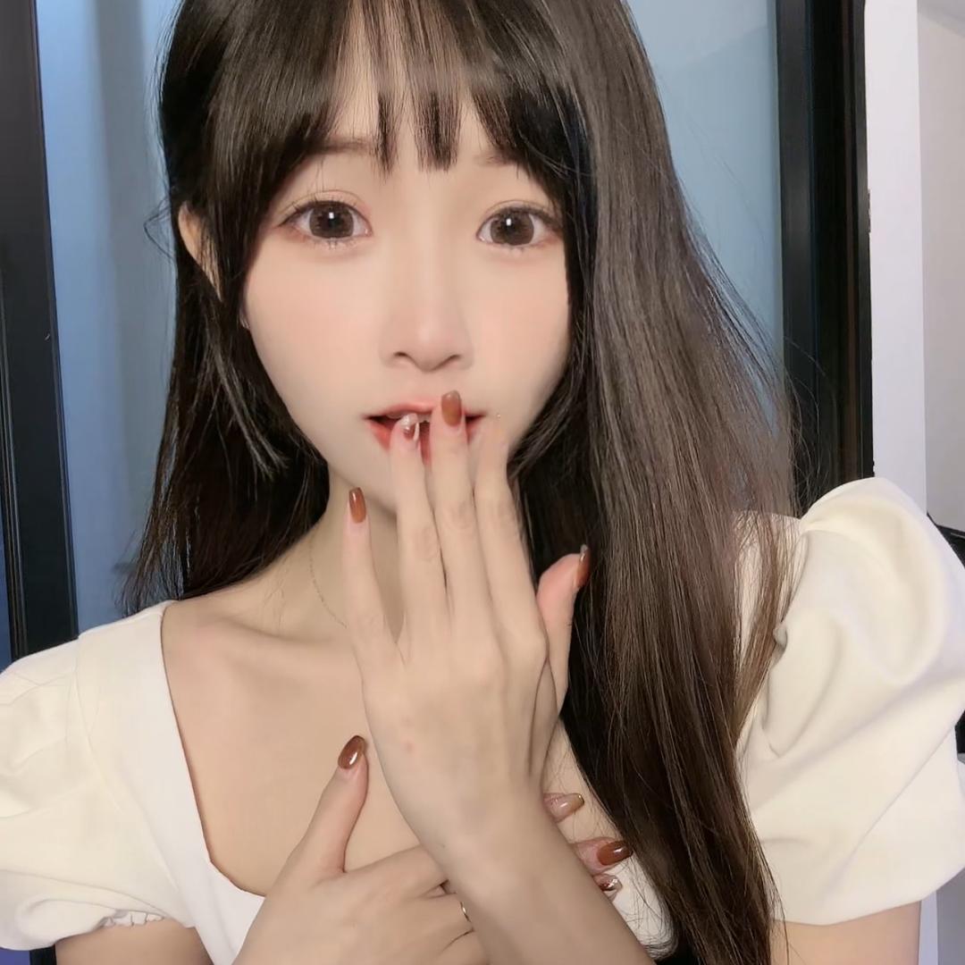 🍓奶昔妹妹