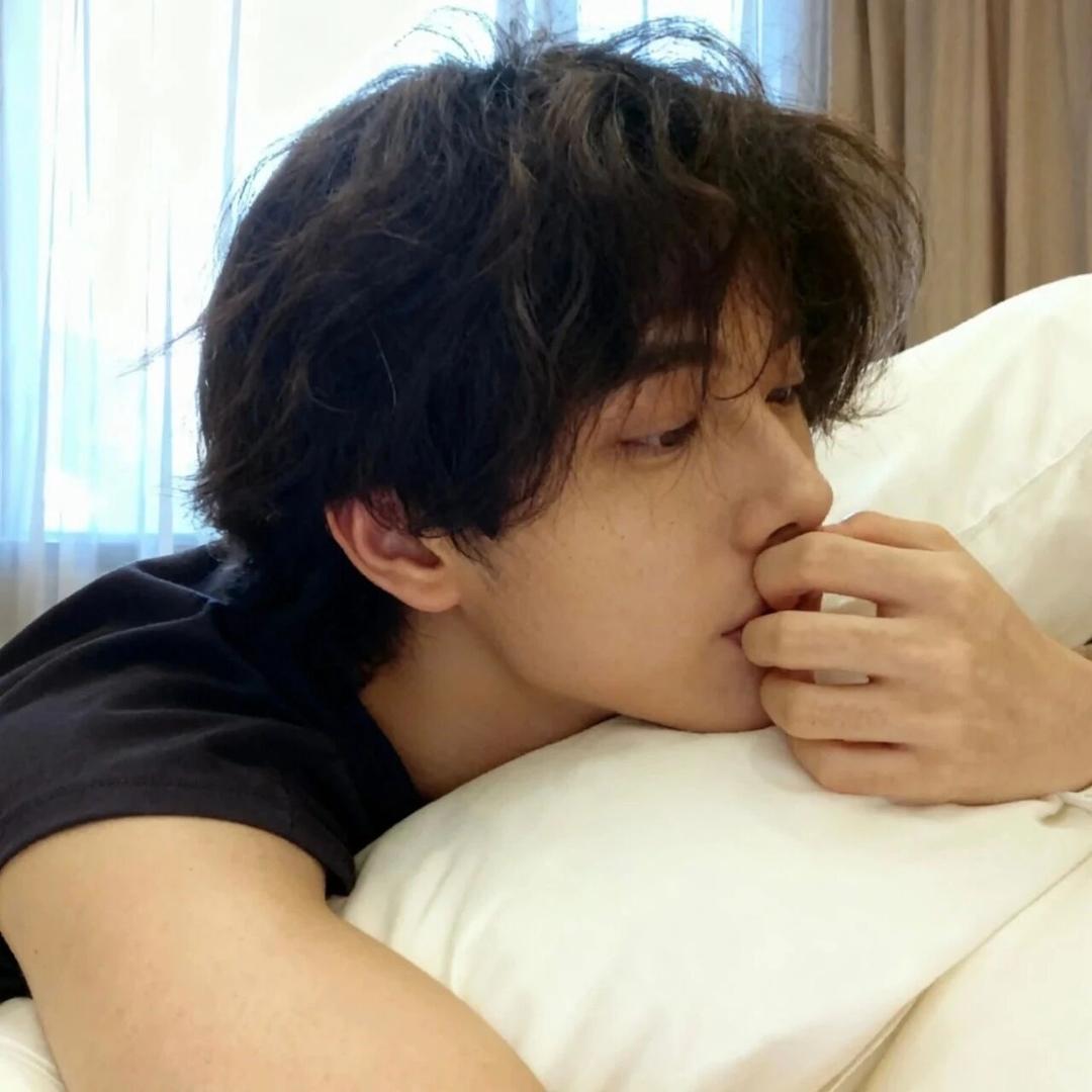 小7  ￴ ￴  ￴￴