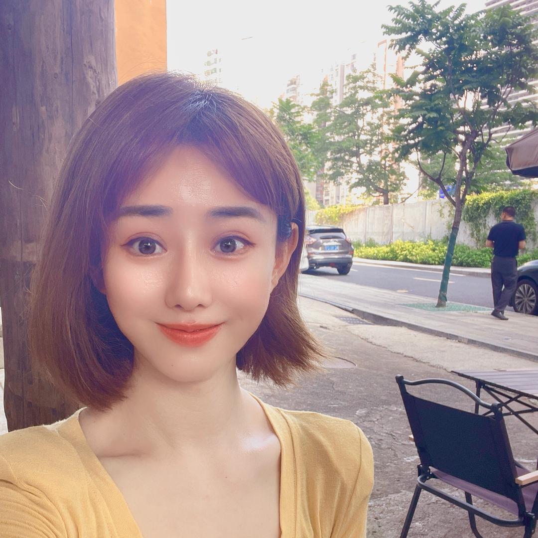 爱吃苹果的梨🍎