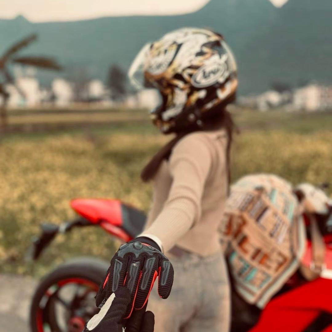 一个霞
