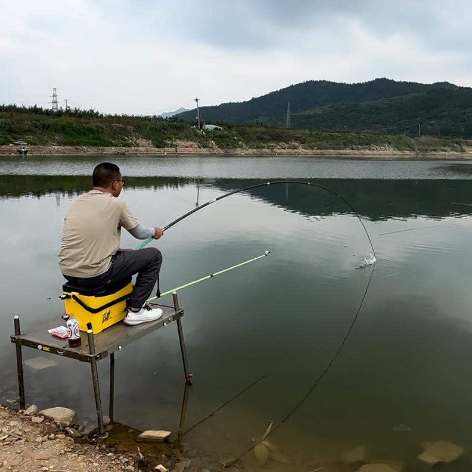 周末去钓鱼🎣