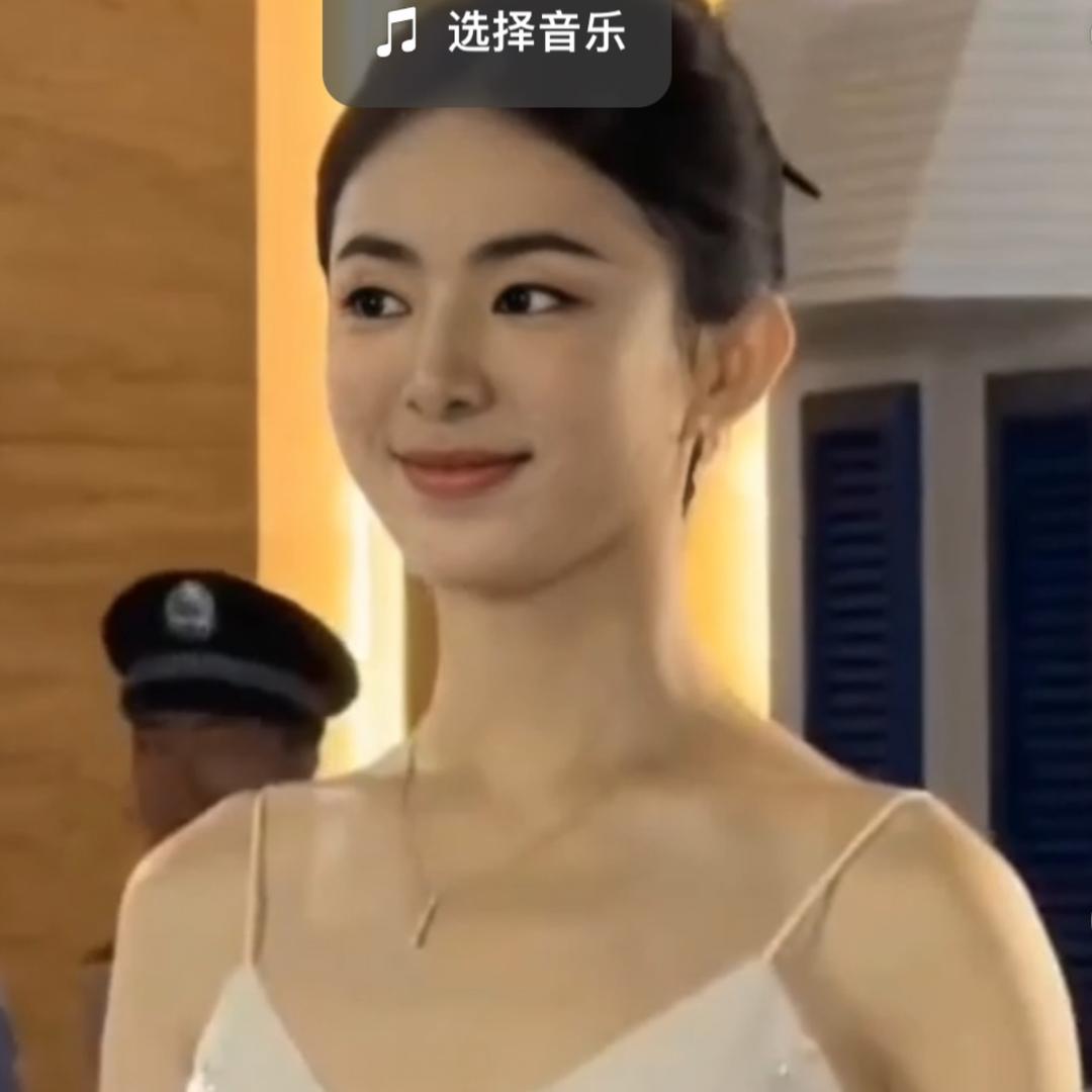 设计师Mina
