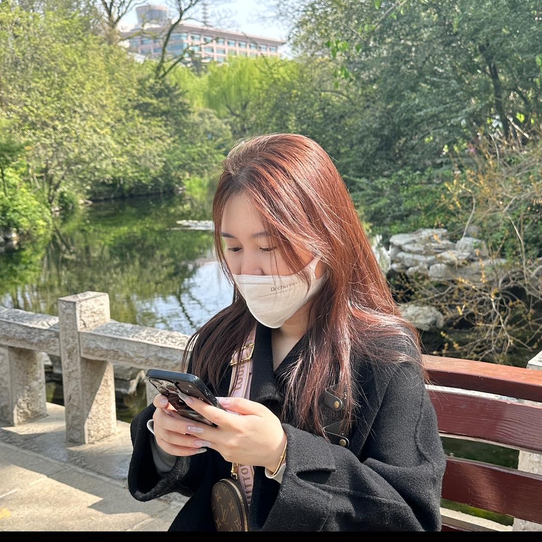 是阿雨呀.