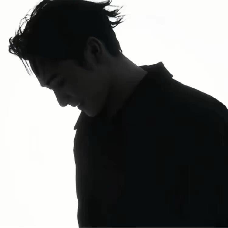 冷.