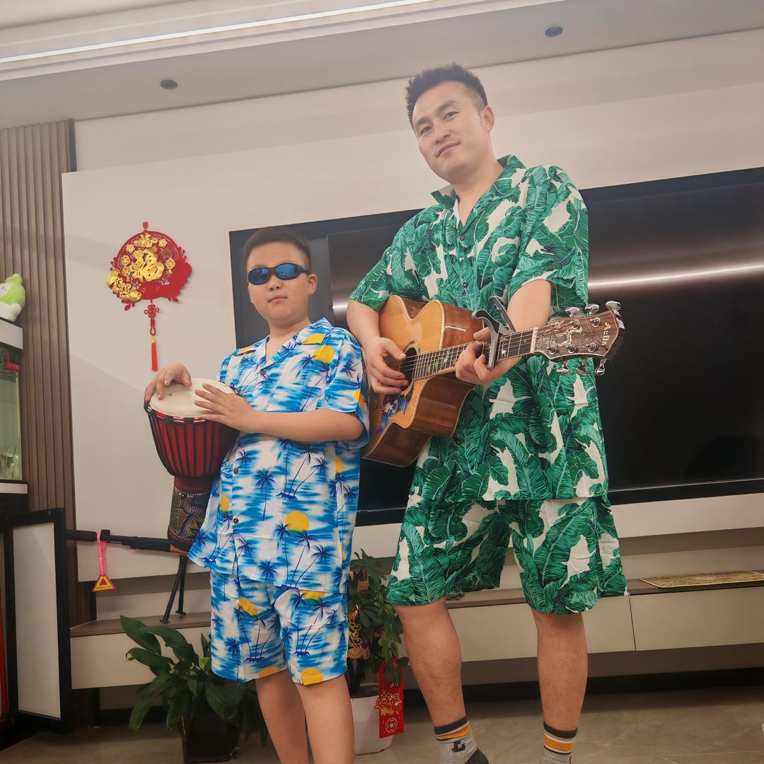 澳龍✈️🚌🎧🎸⛹️