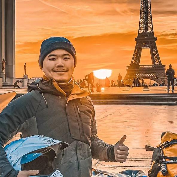 Qi带着剪刀去旅行