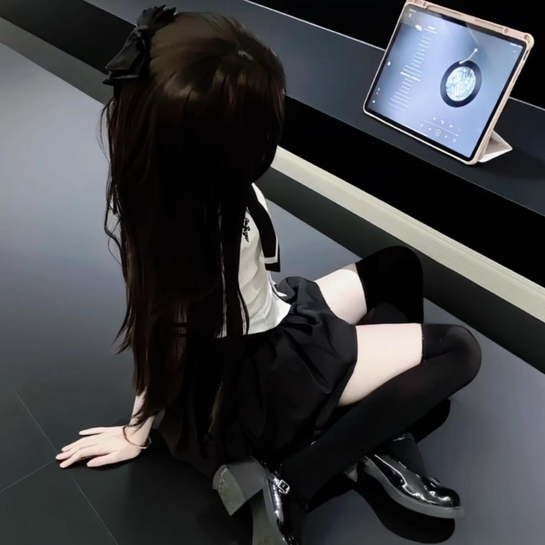 思思ㅤㅤ