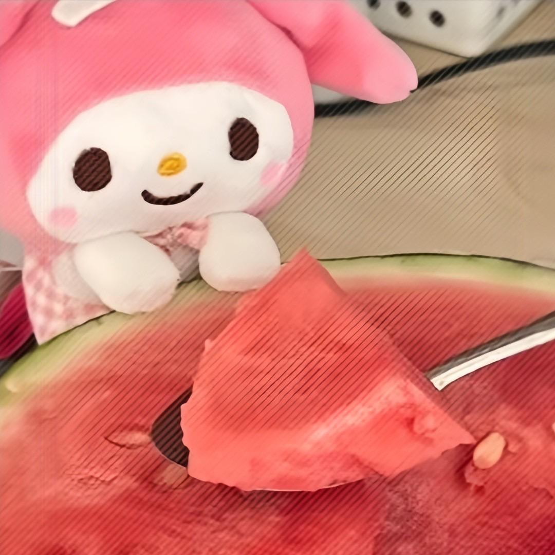 你牙上有菜。