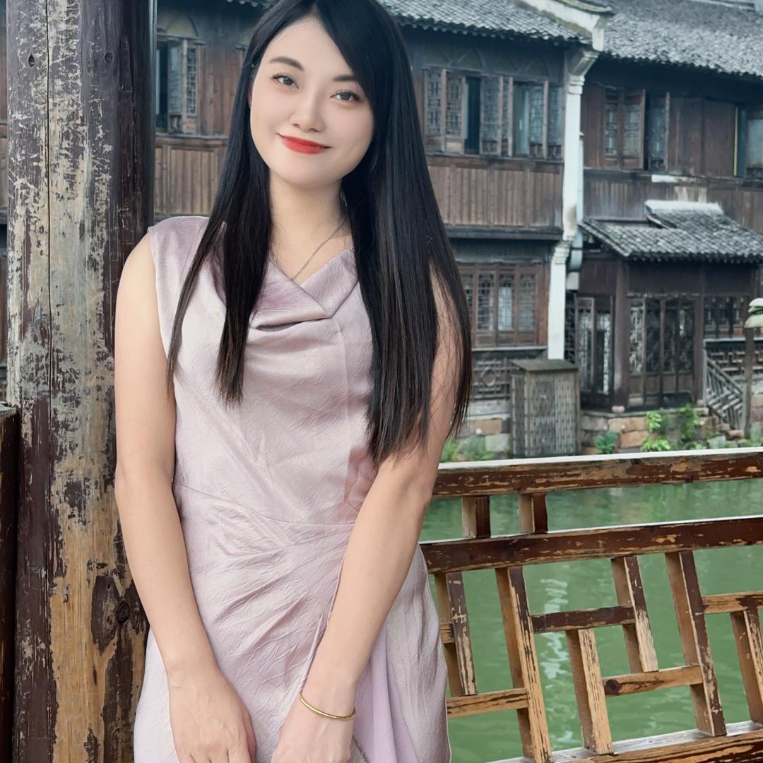Qiaofang小C服装批发