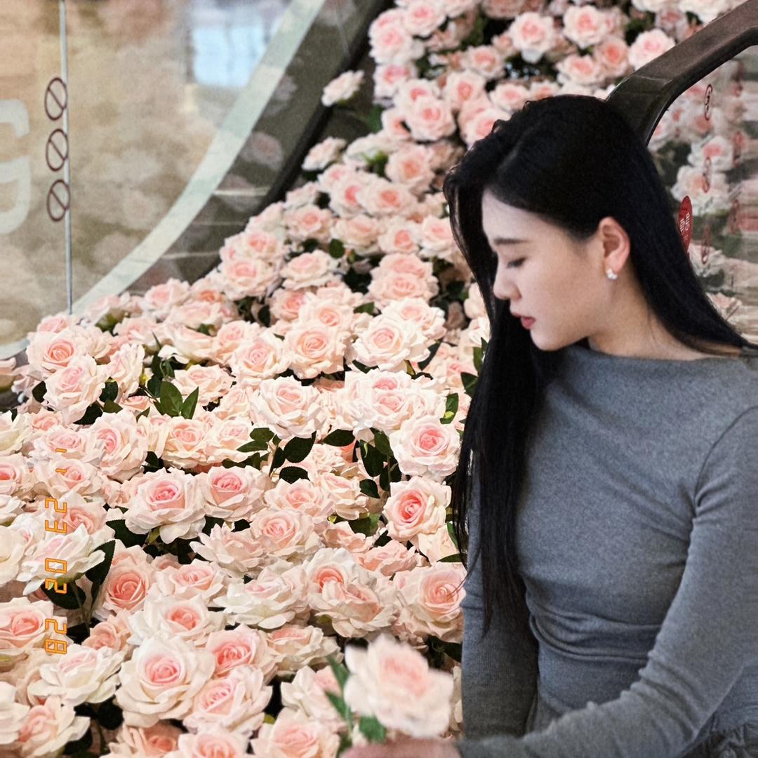 妮妮子。