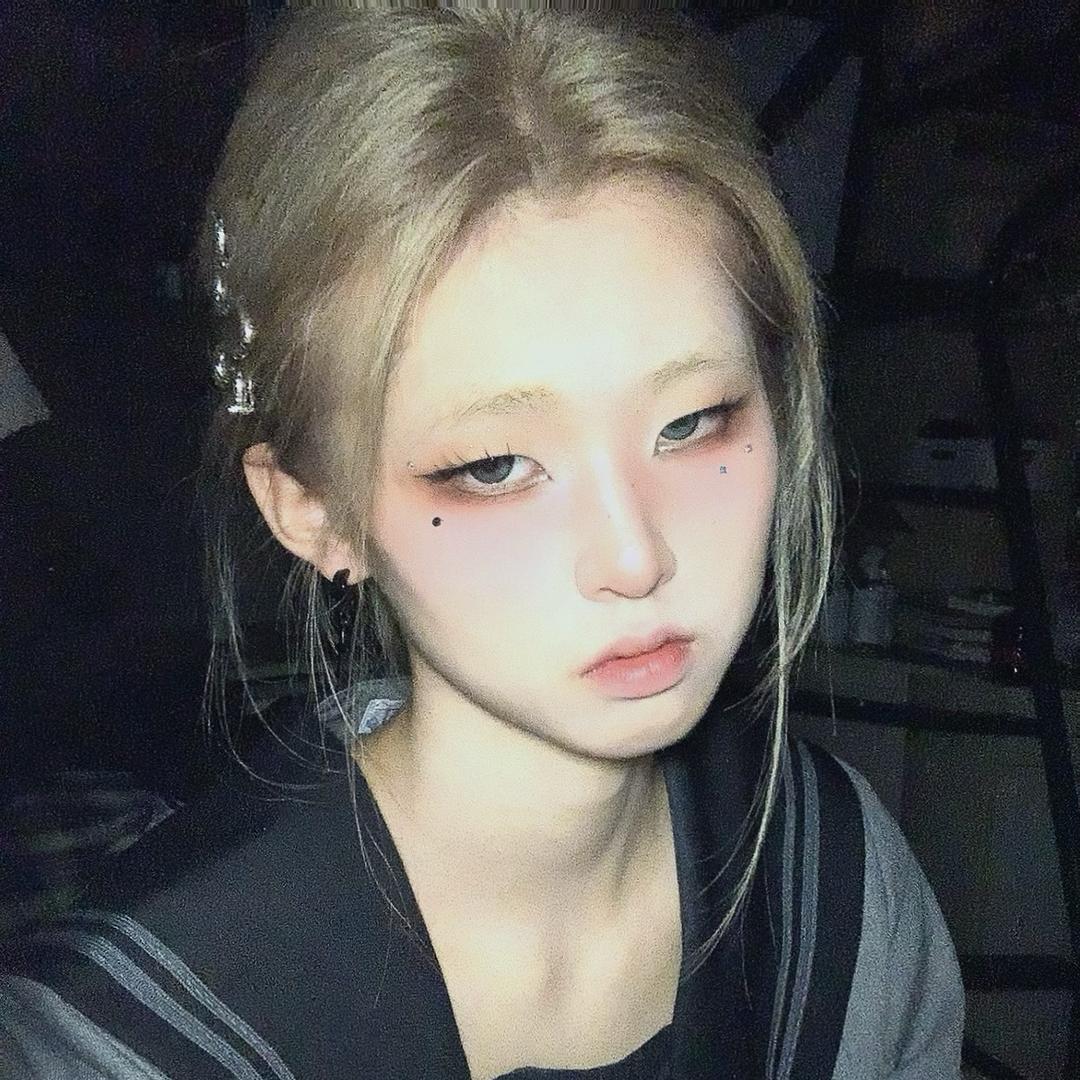 小寒不是单眼皮