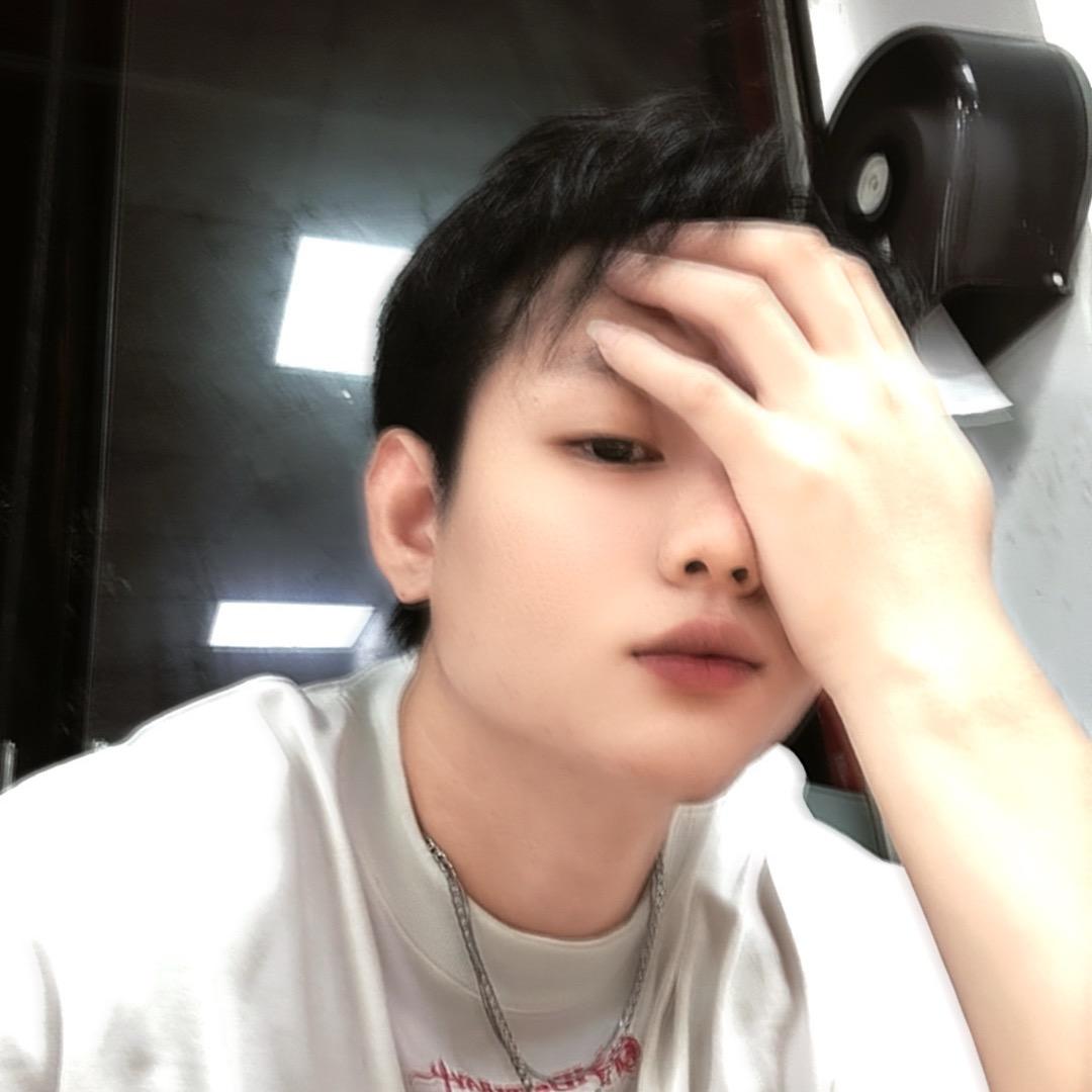 颜一🌟