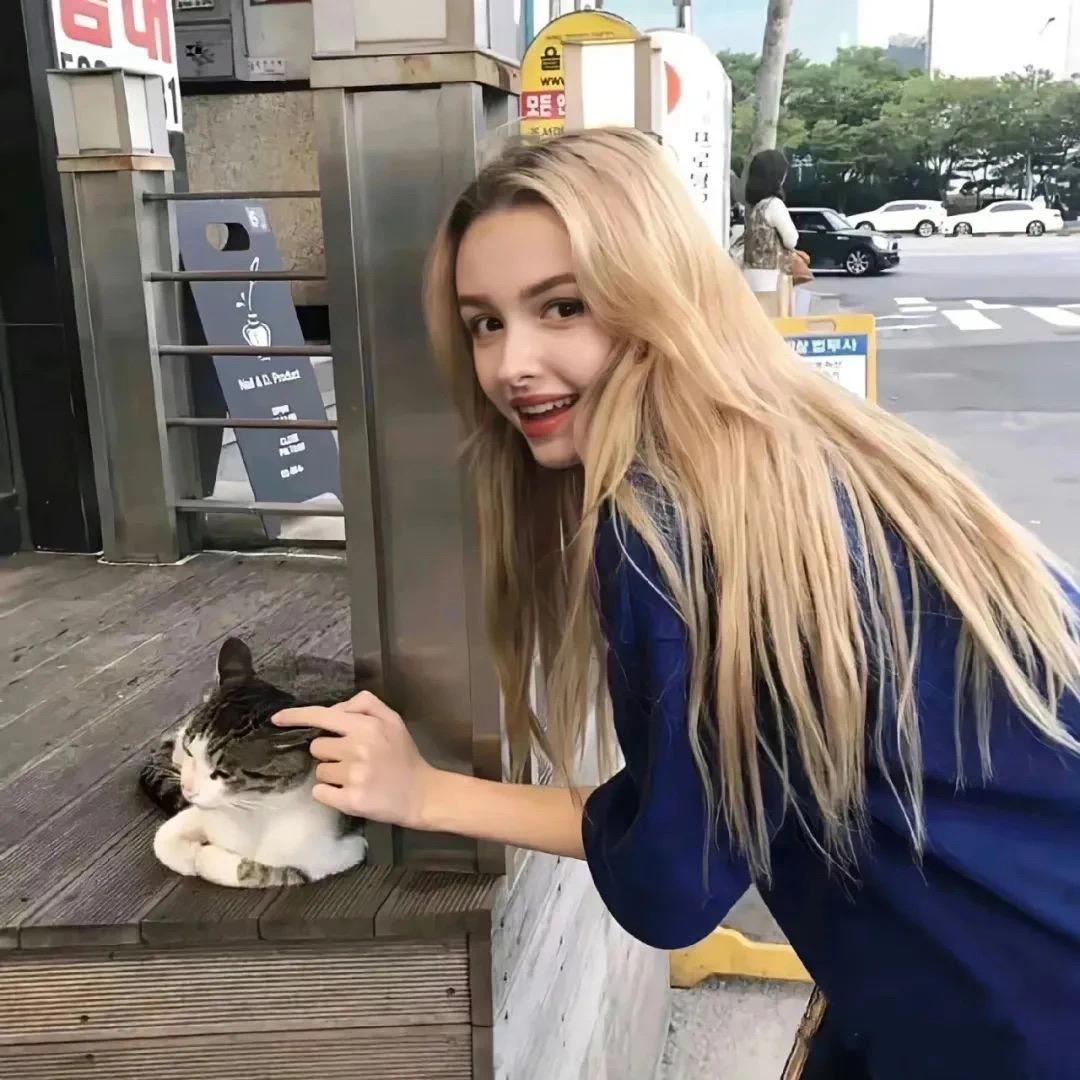 阿夏同学👩‍🎓