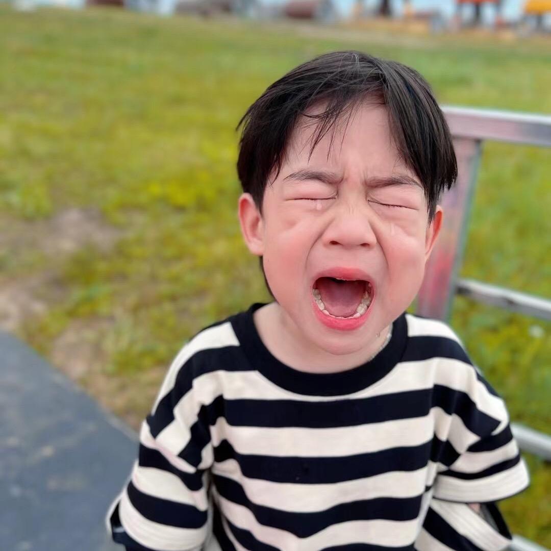 费费今天搓指甲了嘛