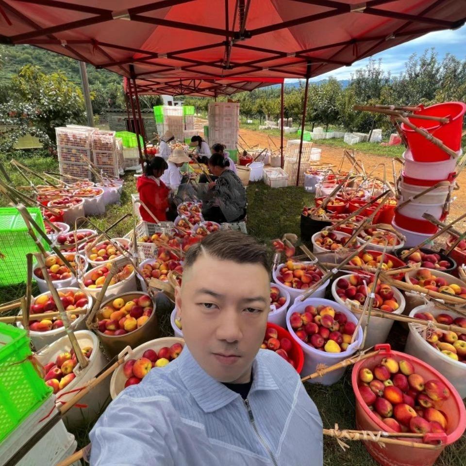 行走的偏瘫农人