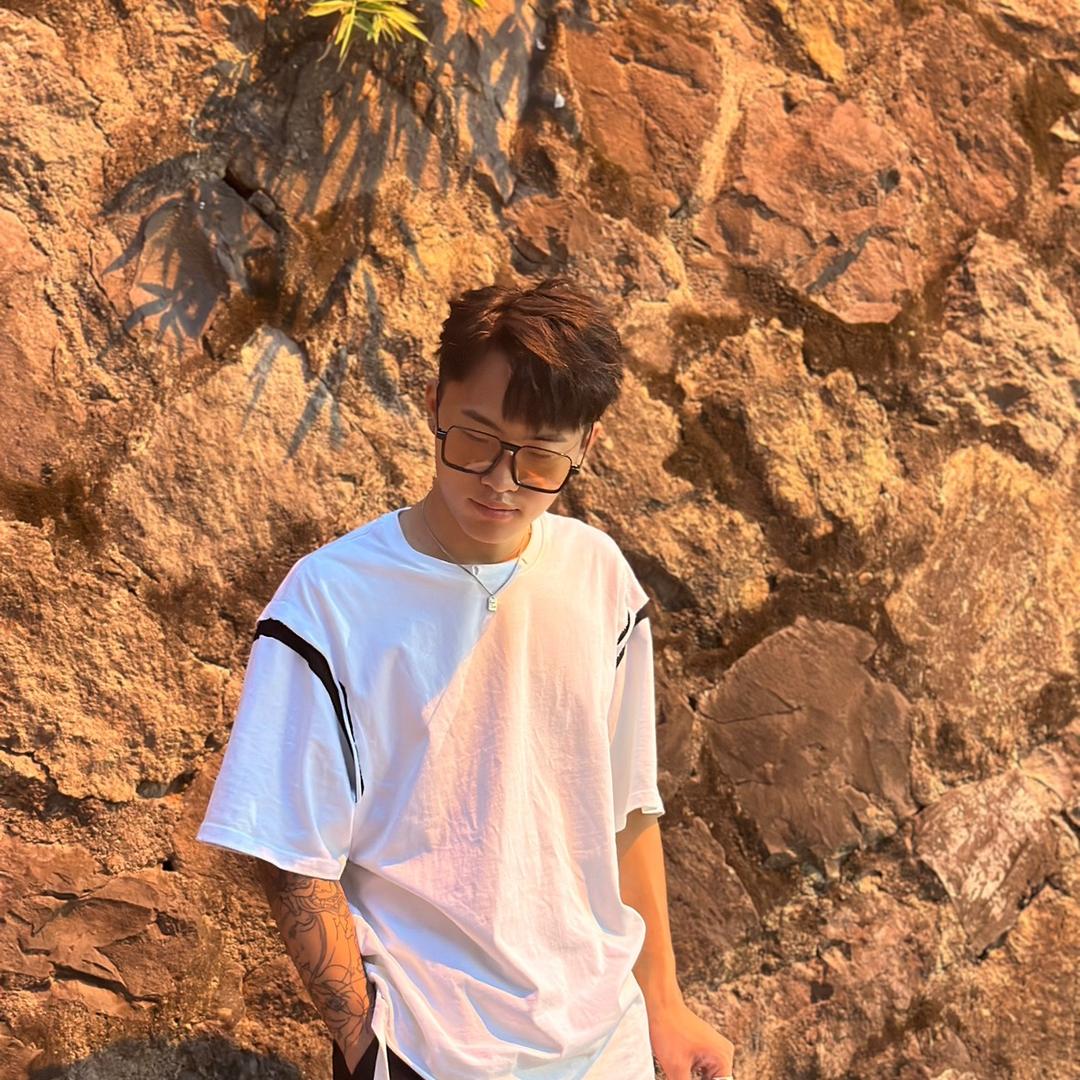 横店里享男士天花板浩轩💇