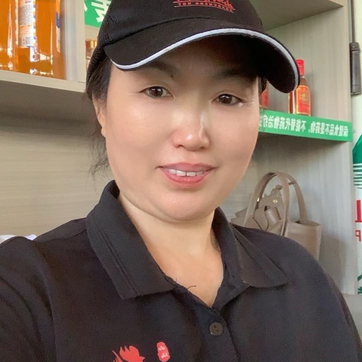 山城柴火鸡艾姐．