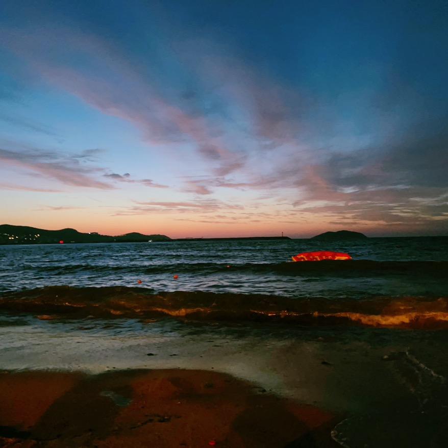 小李喝茶非常厉害