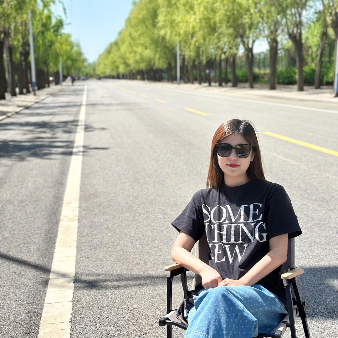 李又在搞地胶了