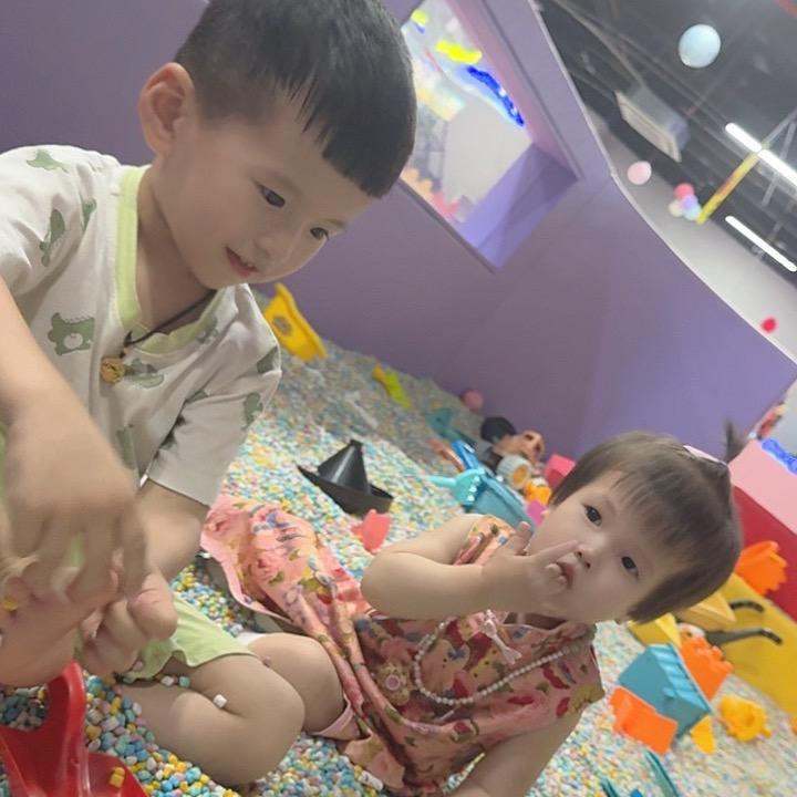 城城哥哥💗钥钥妹妹