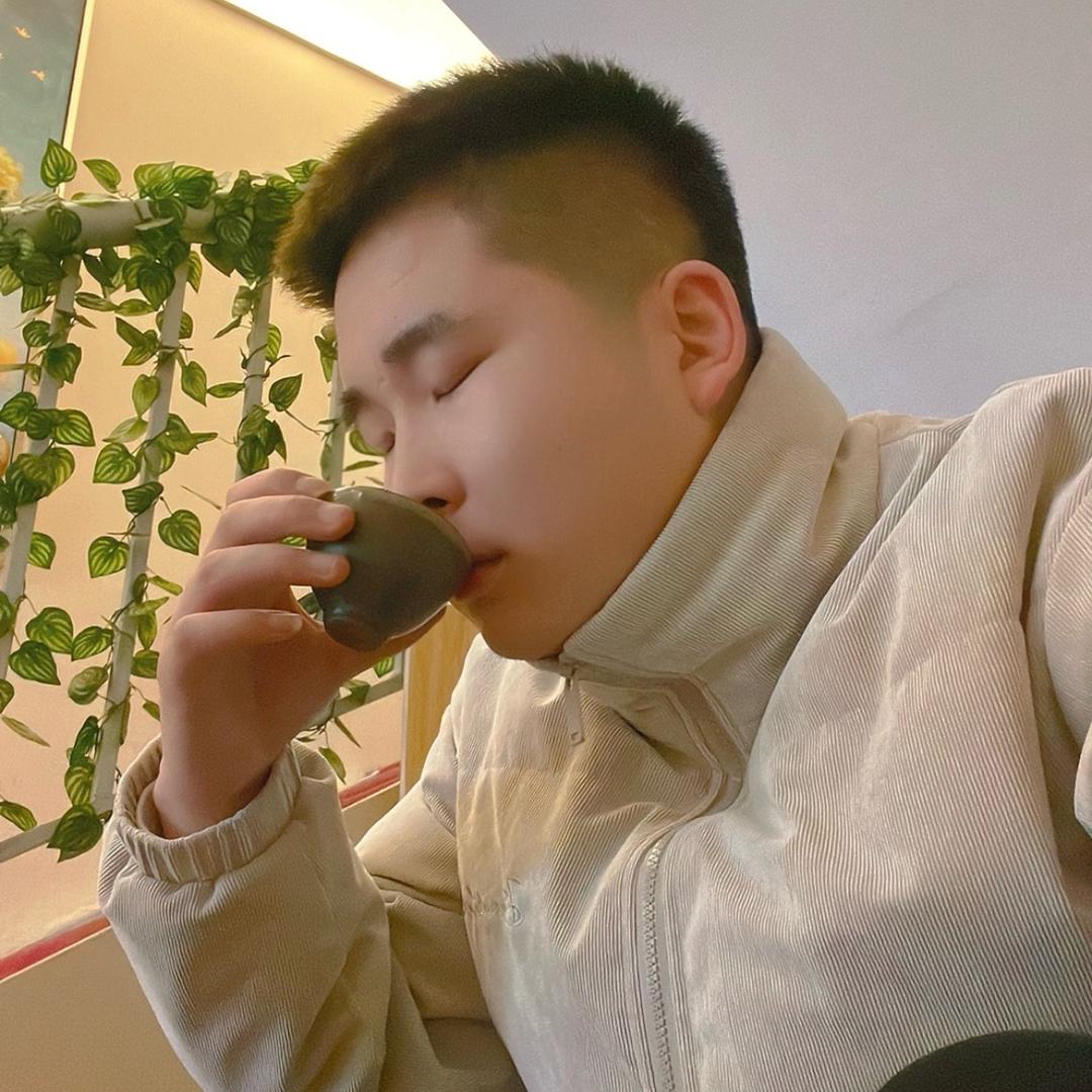 贾泽霖不喝酒.