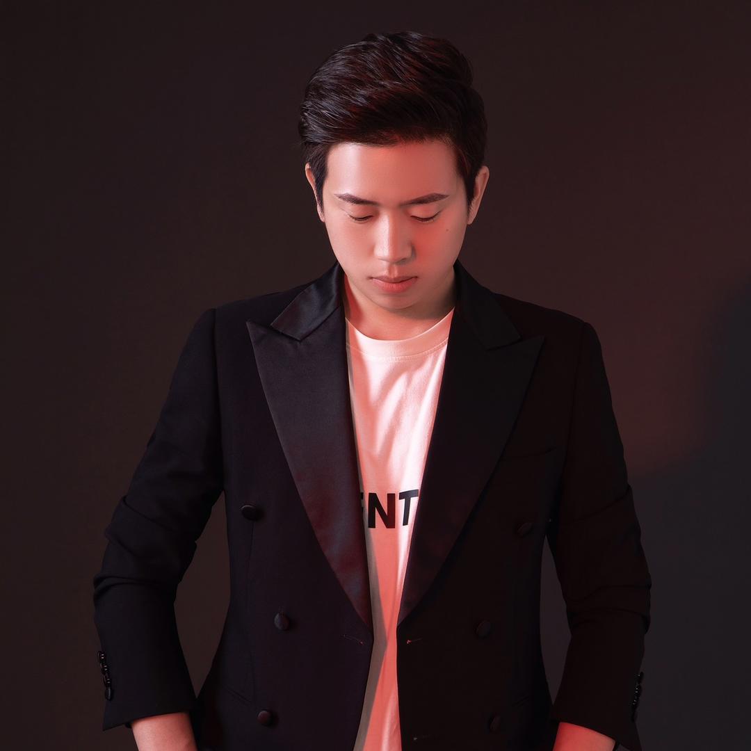 SOWO名流美业(安华店)专用号