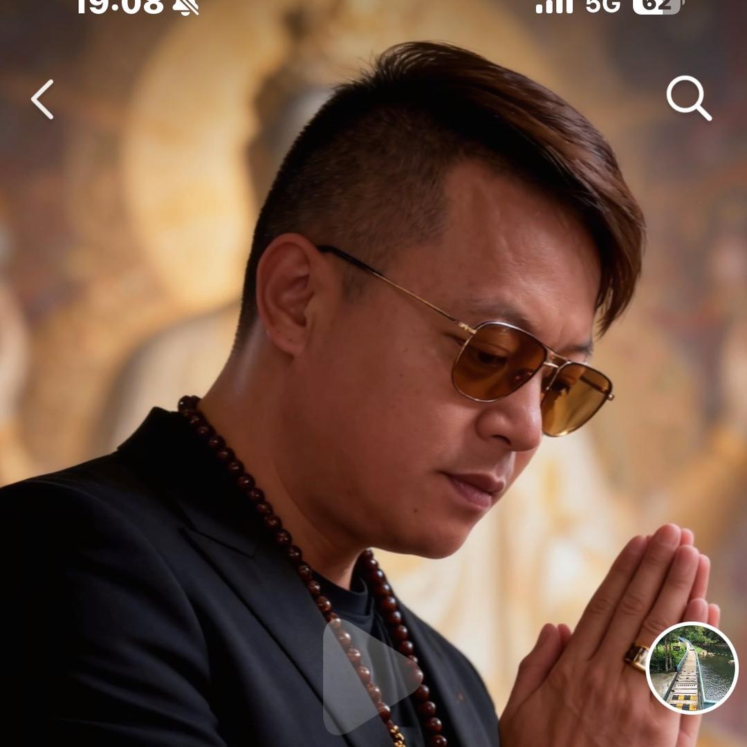 坚持跳绳-亮哥