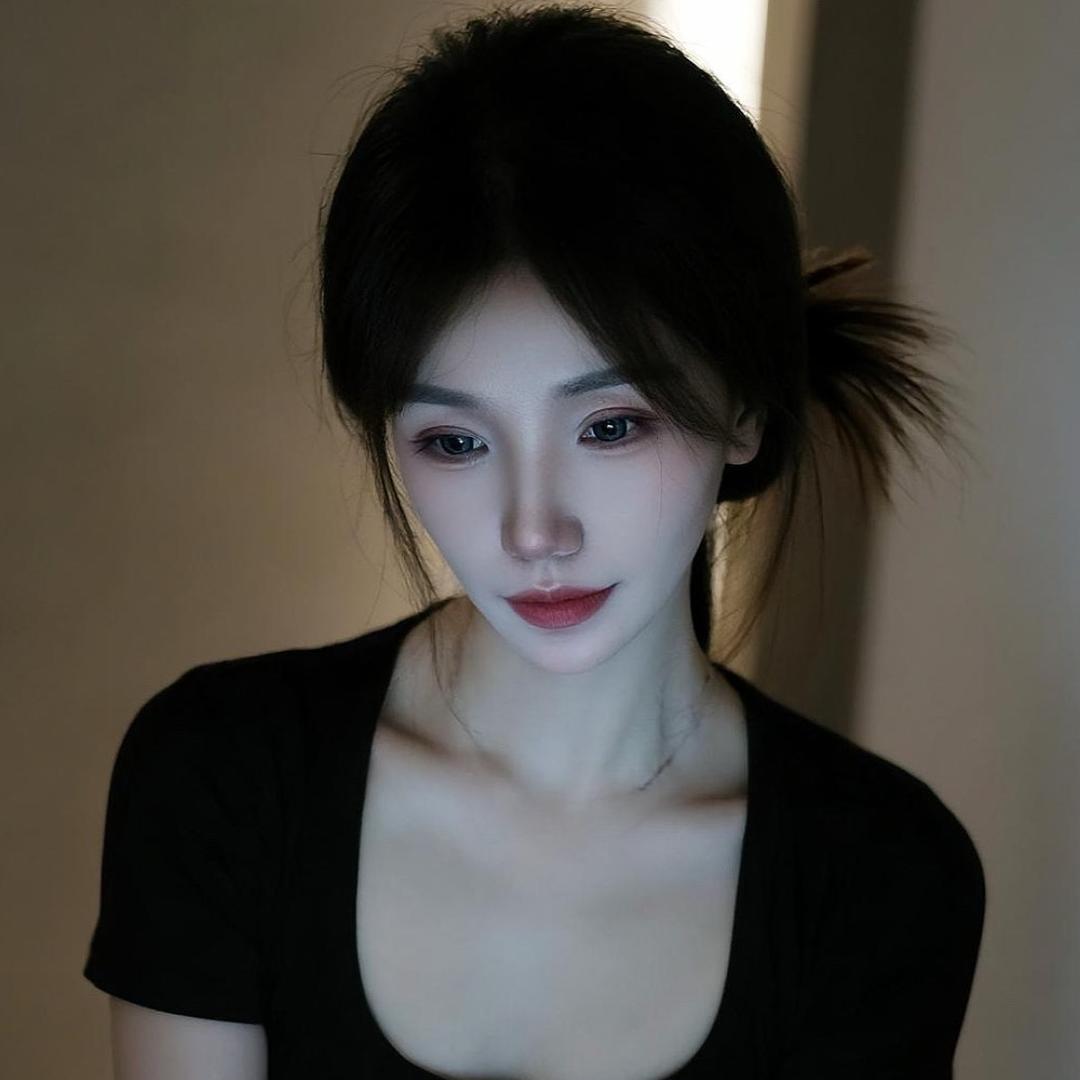 桎月
