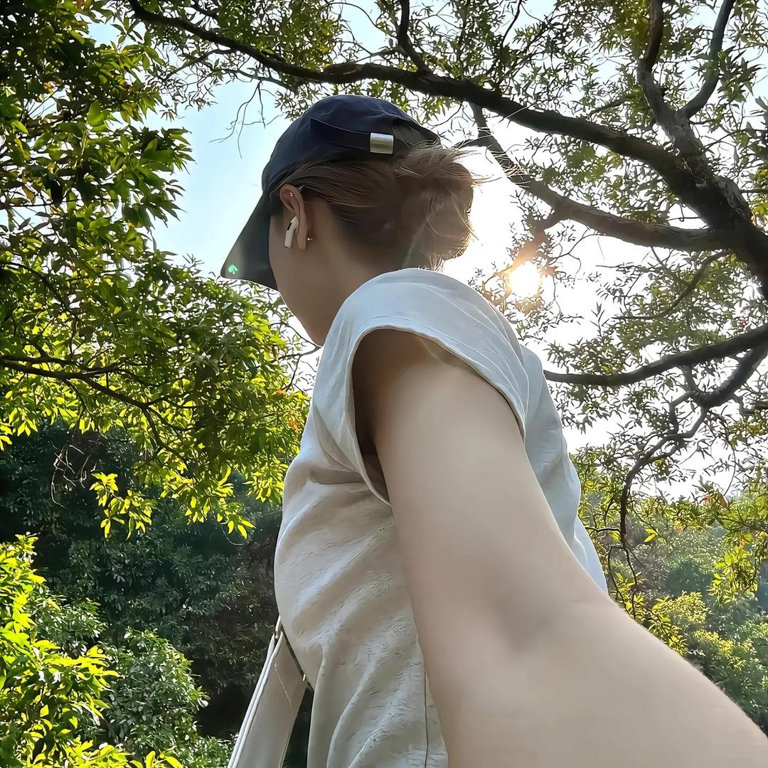 社恐的小孙