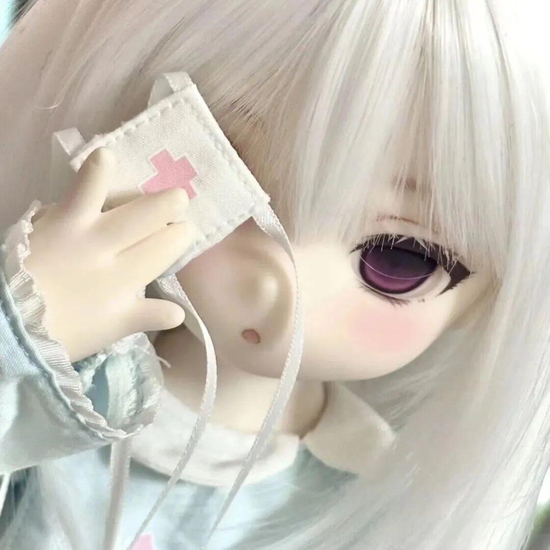 轻喃
