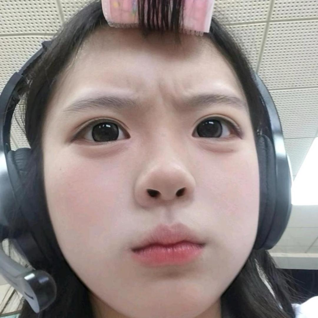 ㅤㅤ  ㅤ孤独的根号三