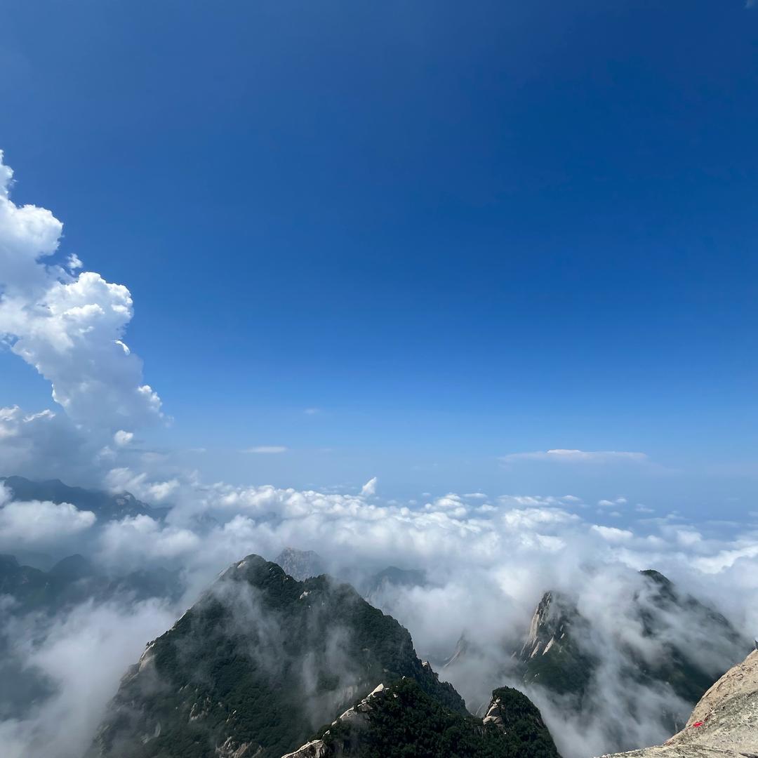 昨天、今天、明天。