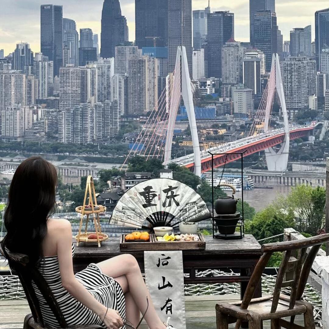 陈昊-/.