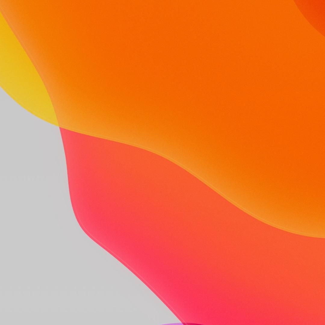 985