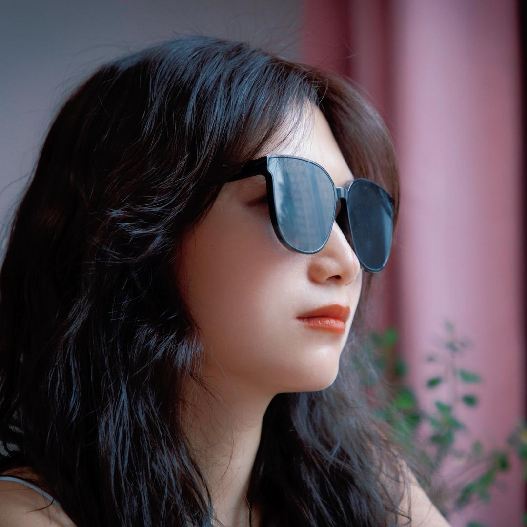 不是美女好烦啊