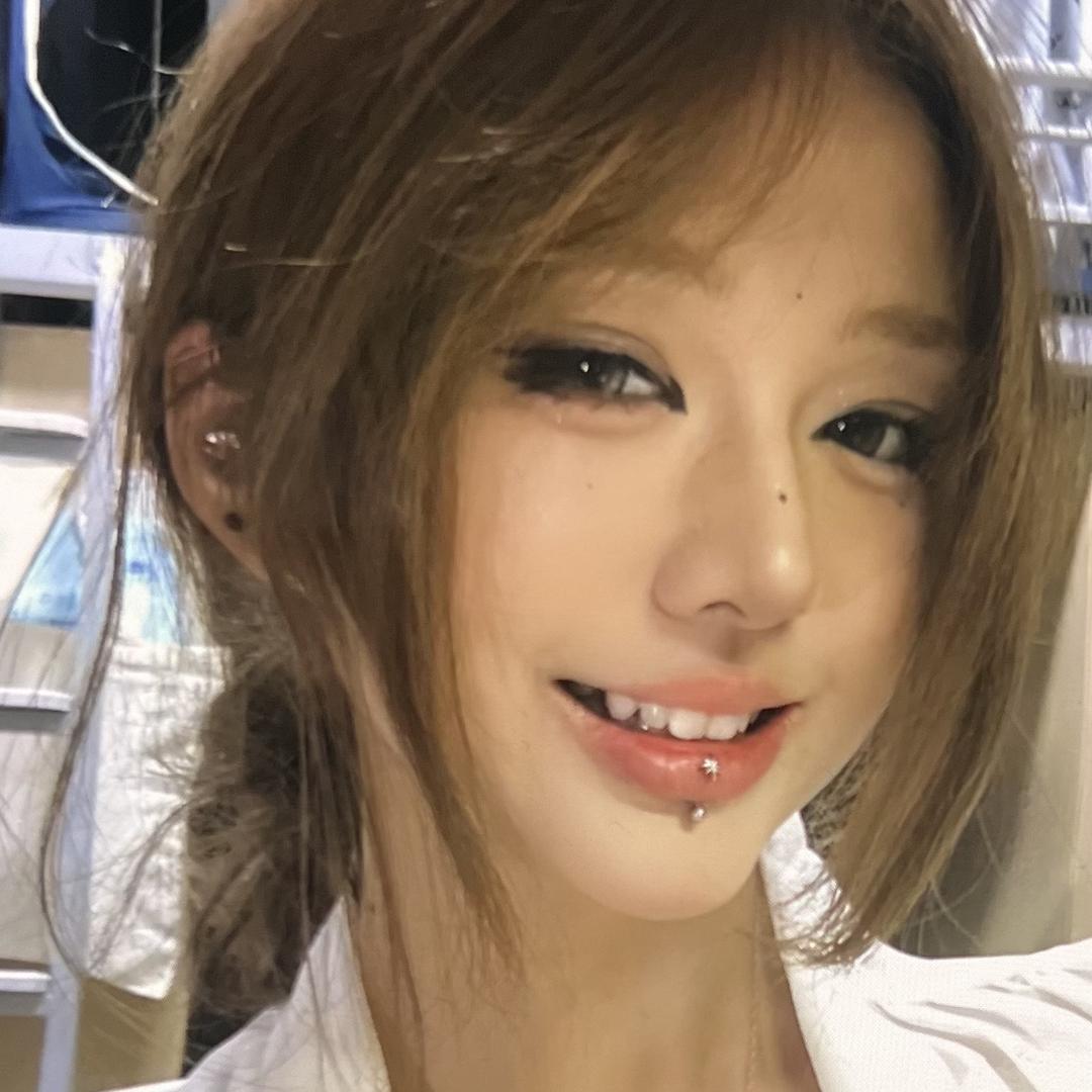 郑亿真美啊