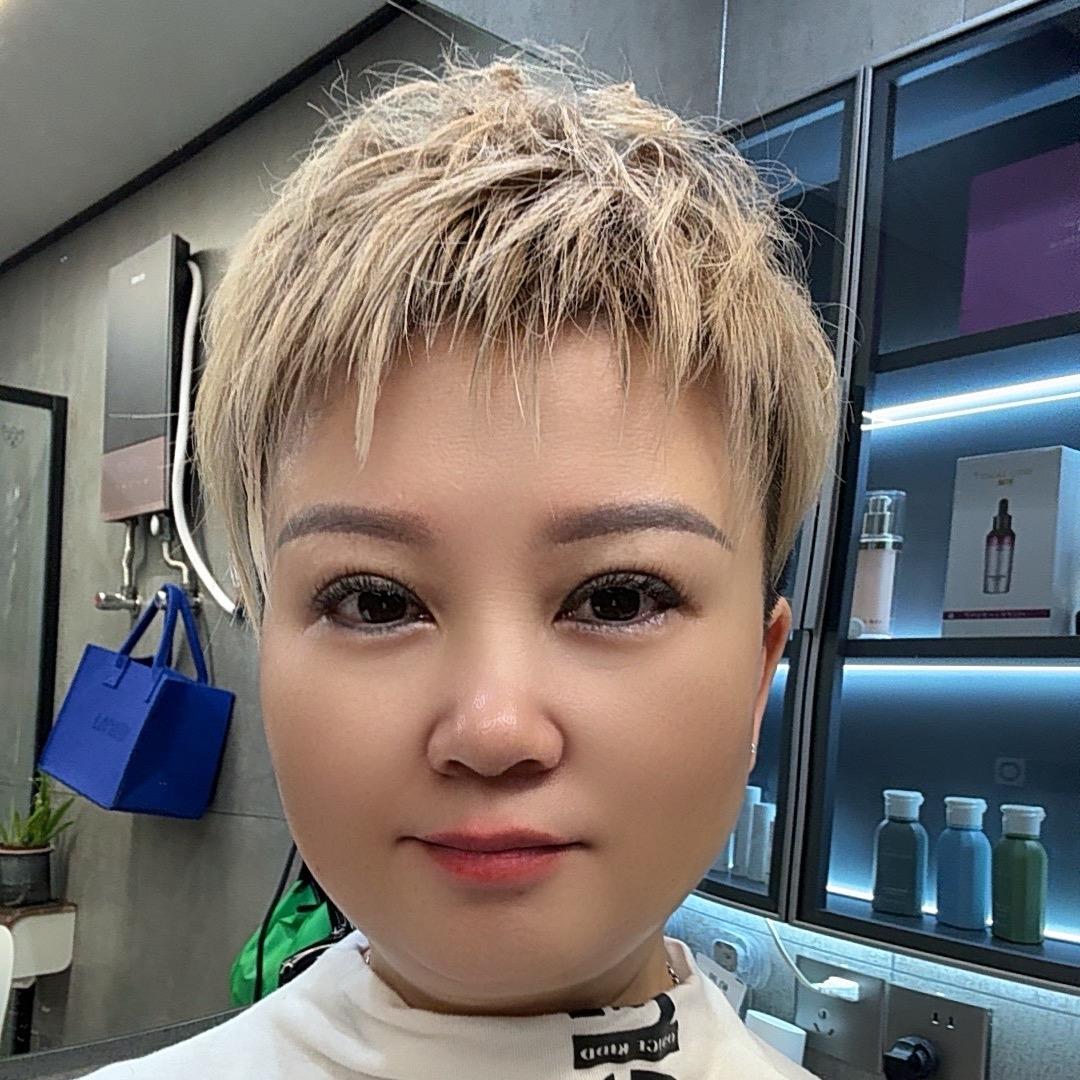 雪花工作室理发店