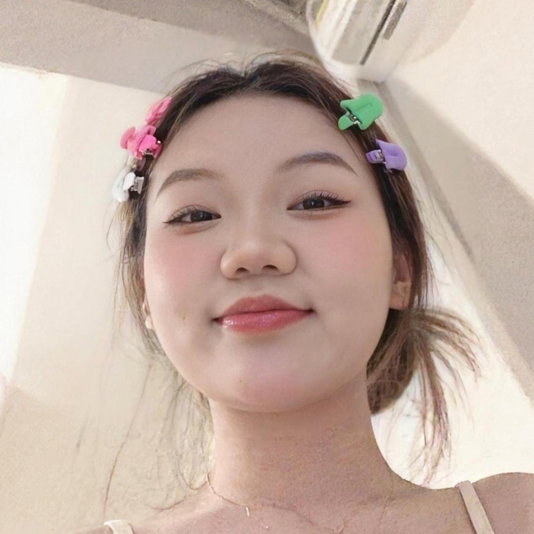 暴躁小黑妹😾