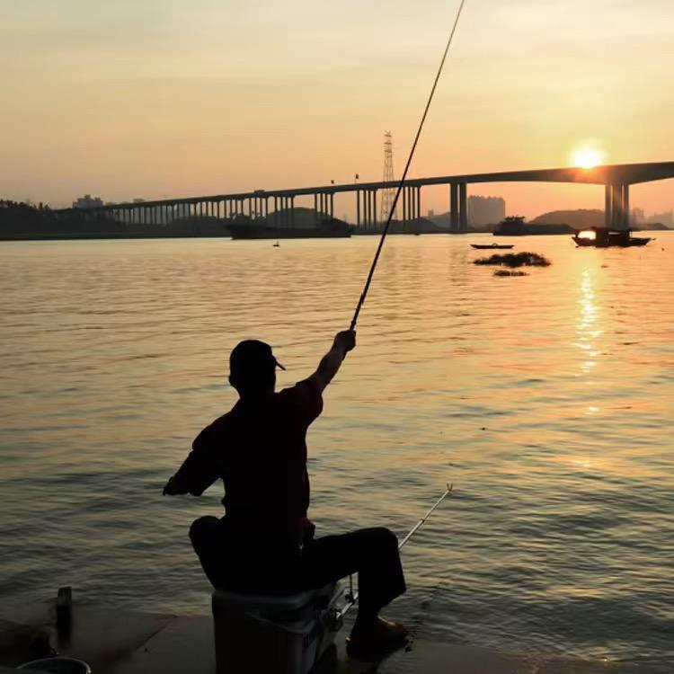 东哥也钓鱼